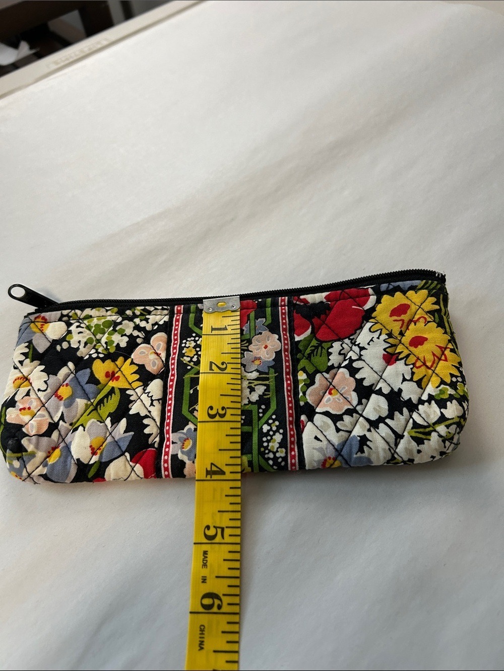 Vera Bradley Poppy Fields Makeup Brush And Pencil Case - Picture 8 of 9